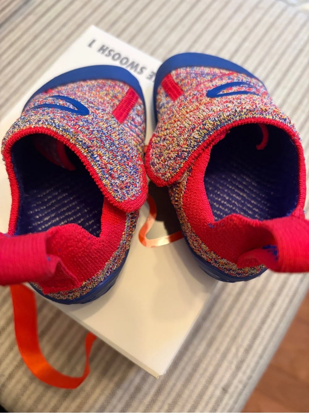 Nike swoosh gives